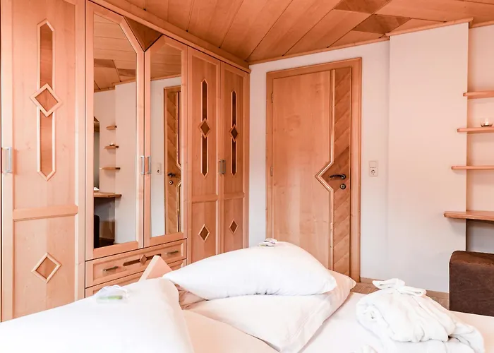 Apart Oberhaus